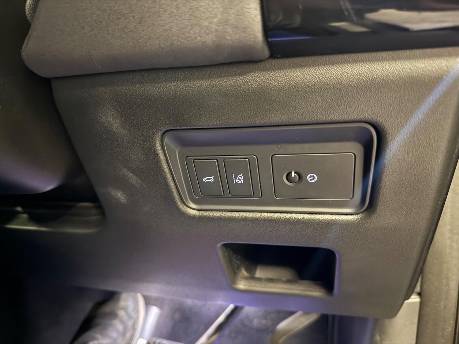 Used Land Rover Discovery 2018 for sale - 77585920: Photo 23