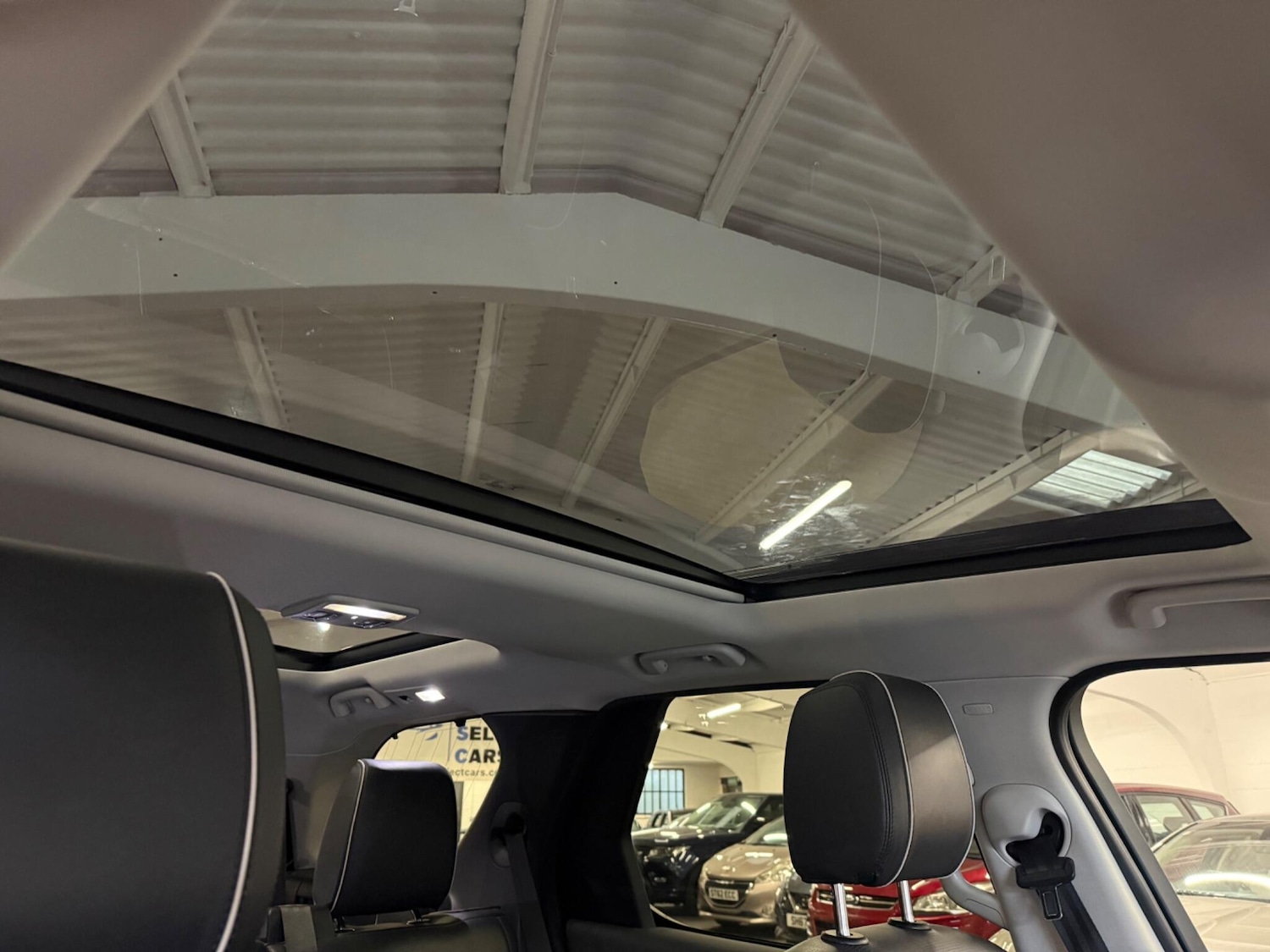 Used Land Rover Discovery 2018 for sale - 77585920: Photo 46