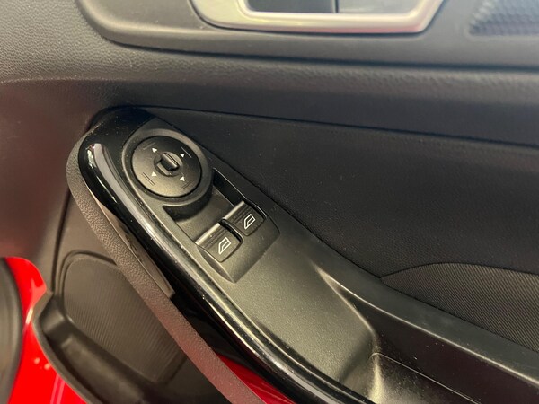 Used Ford Fiesta 2016 for sale - 75600367: Photo 18