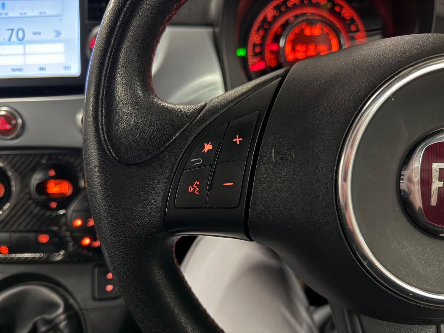 Used Fiat 500C 2014 for sale - 77331056: Photo 15