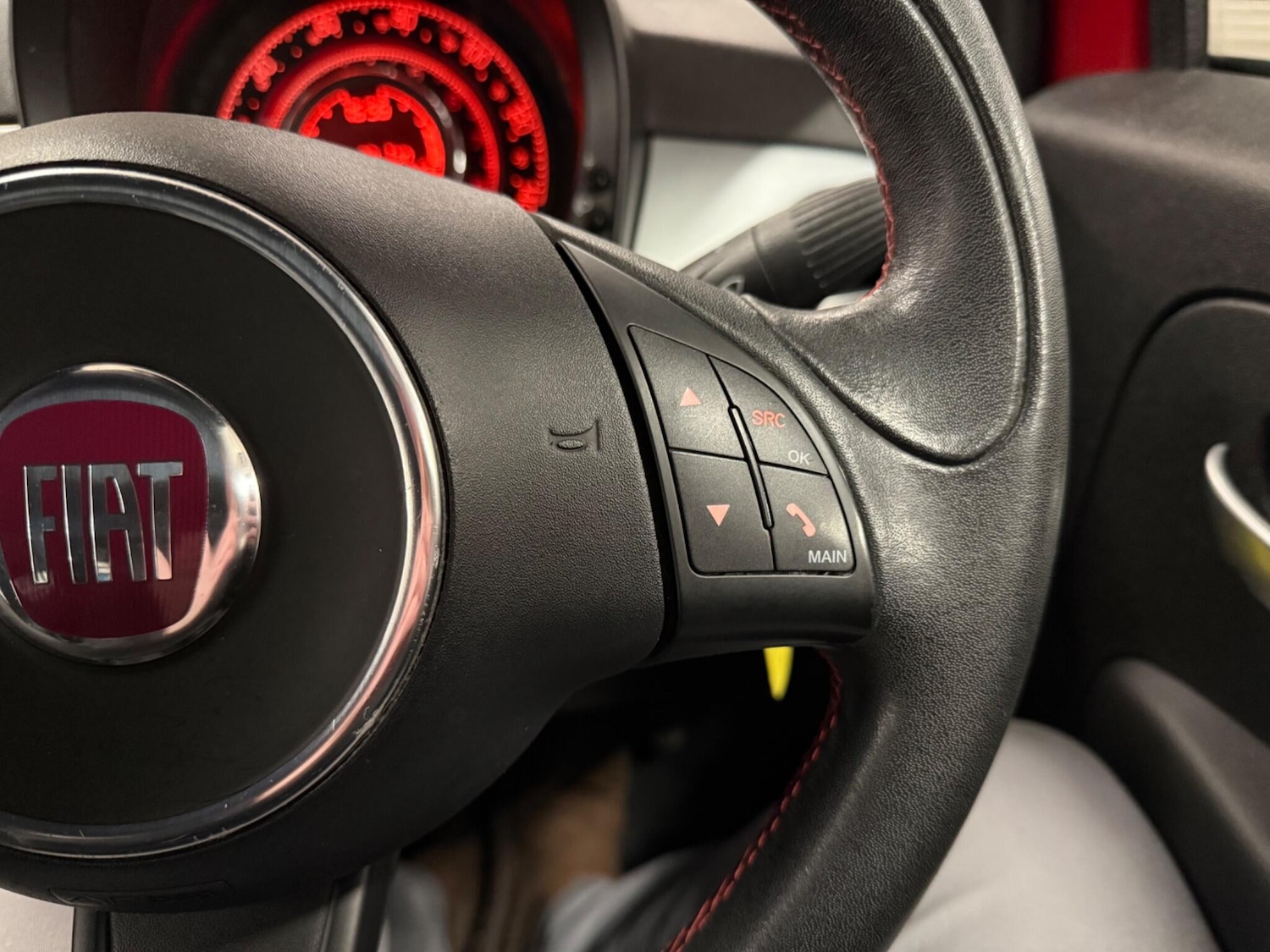 Used Fiat 500C 2014 for sale - 77331056: Photo 16