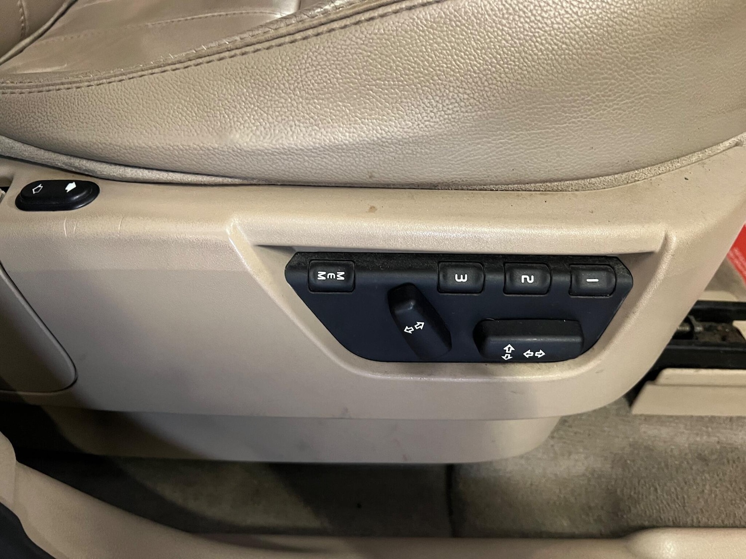 Used Land Rover Freelander 2011 for sale - 76926882: Photo 14