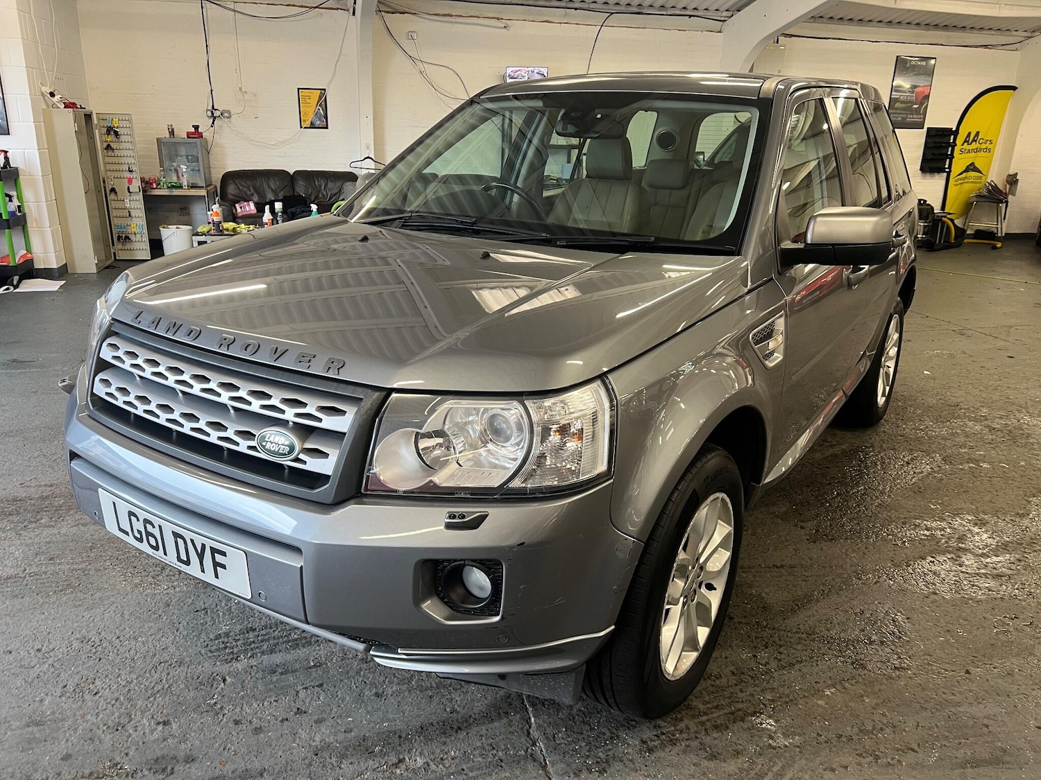 Used Land Rover Freelander 2011 for sale - 76926882: Photo 3
