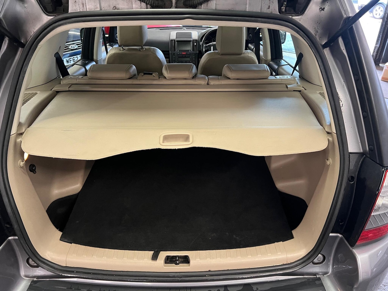 Used Land Rover Freelander 2011 for sale - 76926882: Photo 33