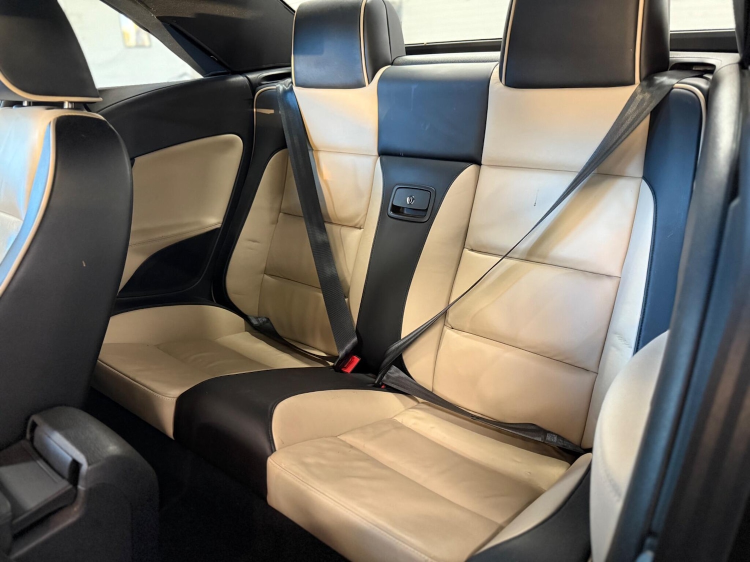 Used Volkswagen EOS 2011 for sale - 76659310: Photo 14