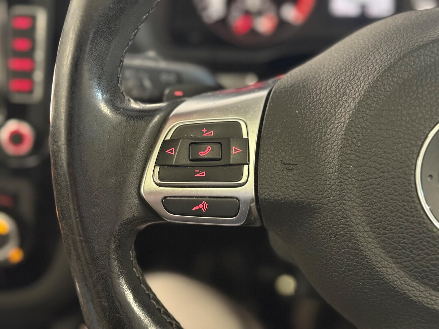 Used Volkswagen EOS 2011 for sale - 76659310: Photo 17