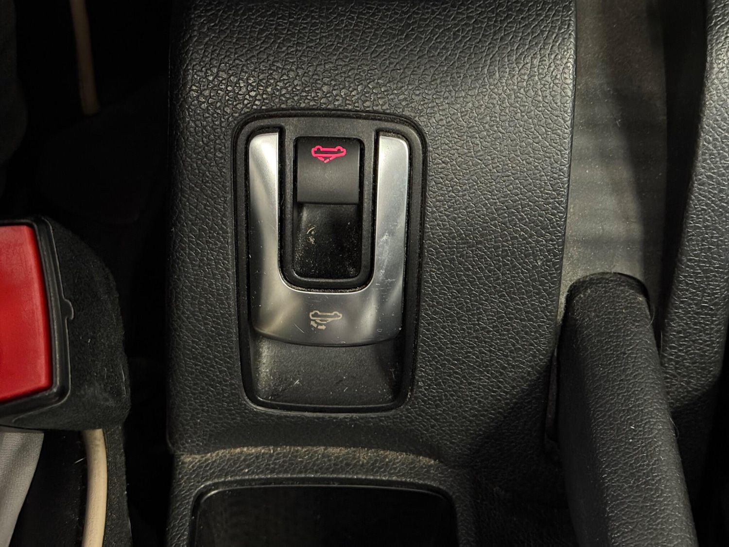 Used Volkswagen EOS 2011 for sale - 76659310: Photo 23