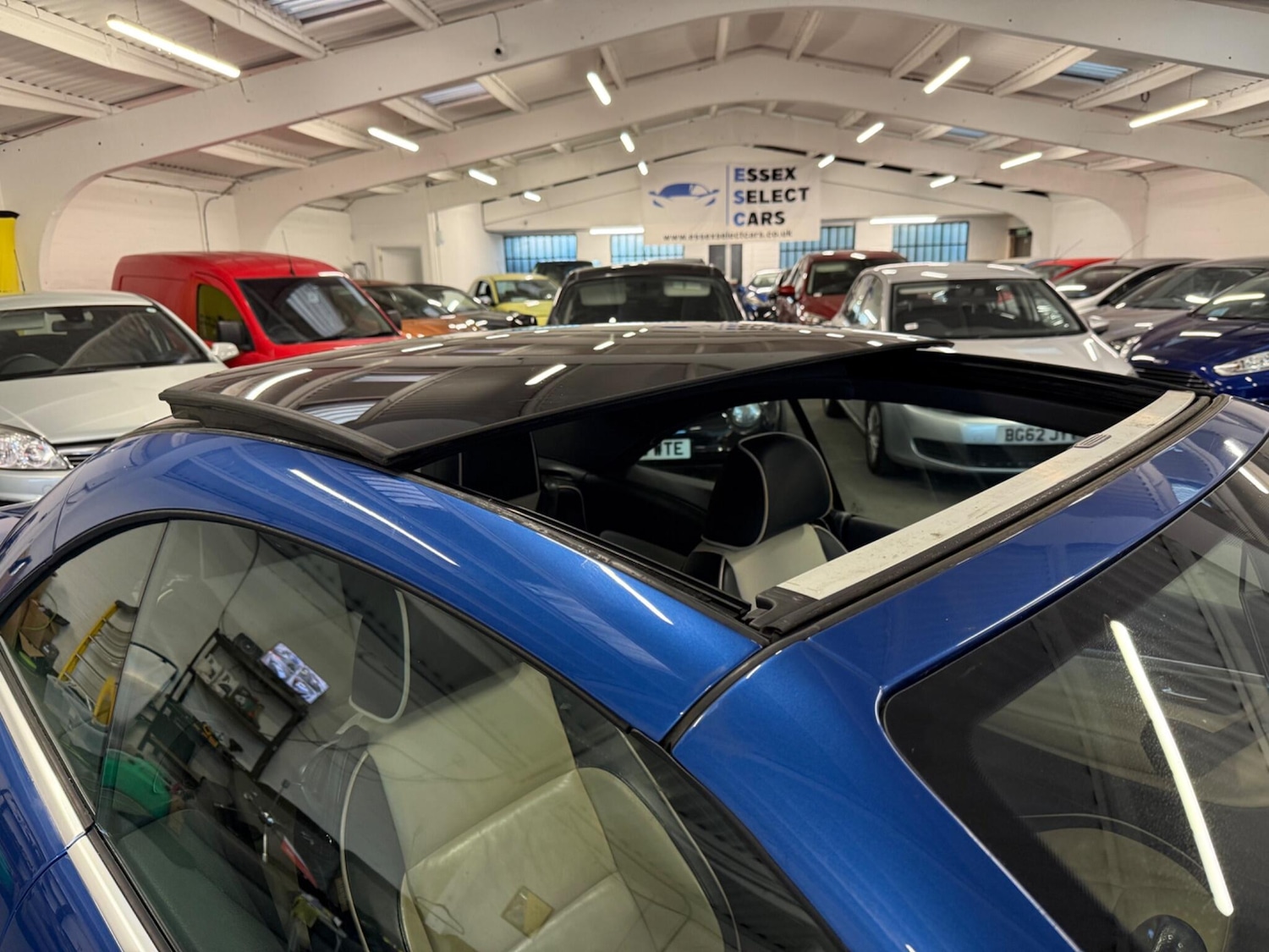 Used Volkswagen EOS 2011 for sale - 76659310: Photo 36