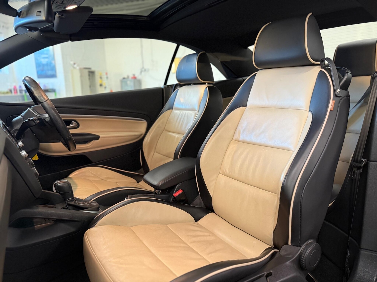 Used Volkswagen EOS 2011 for sale - 76659310: Photo 37