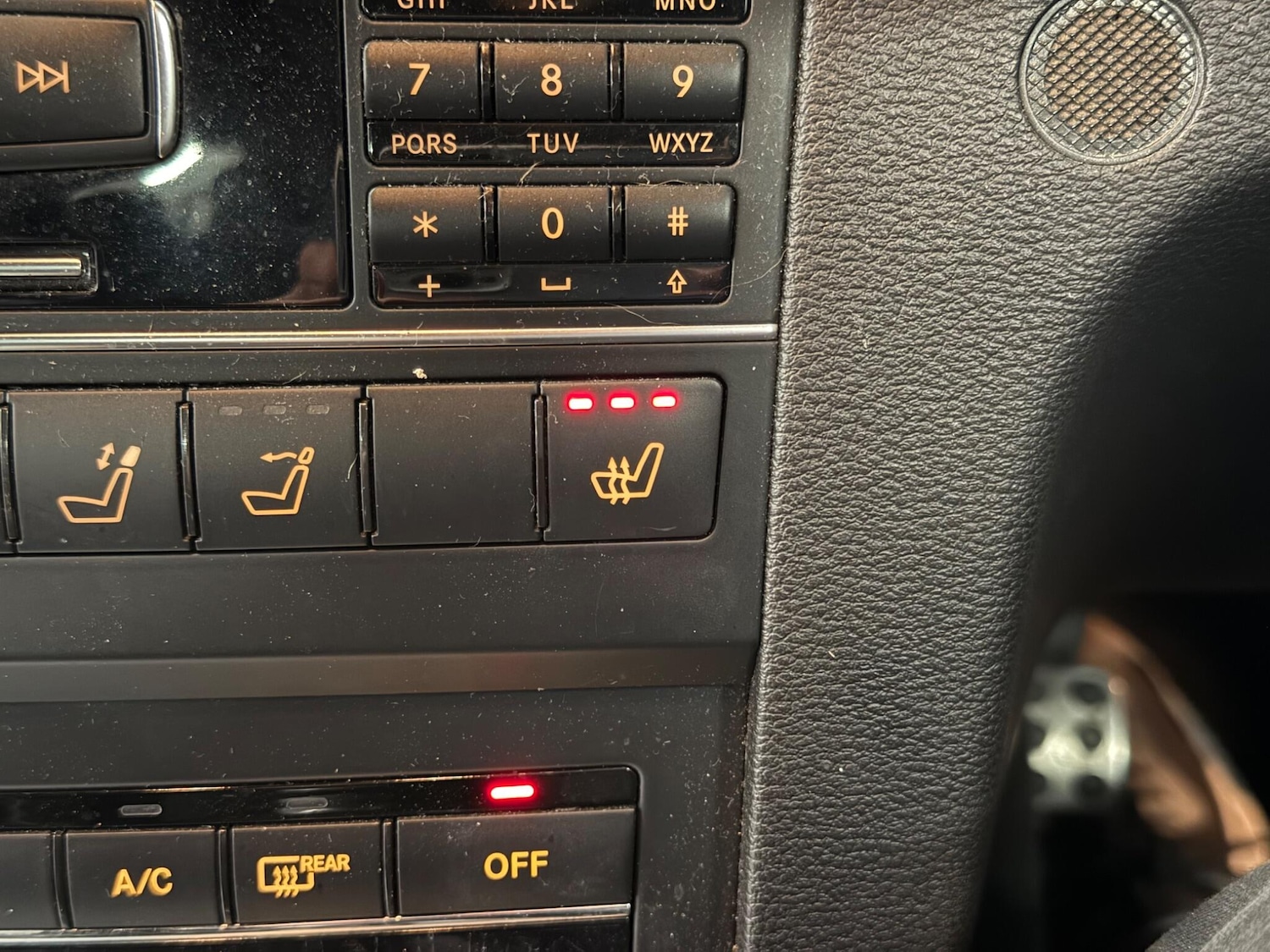 Used Mercedes-Benz E Class 2011 for sale - 76239588: Photo 17