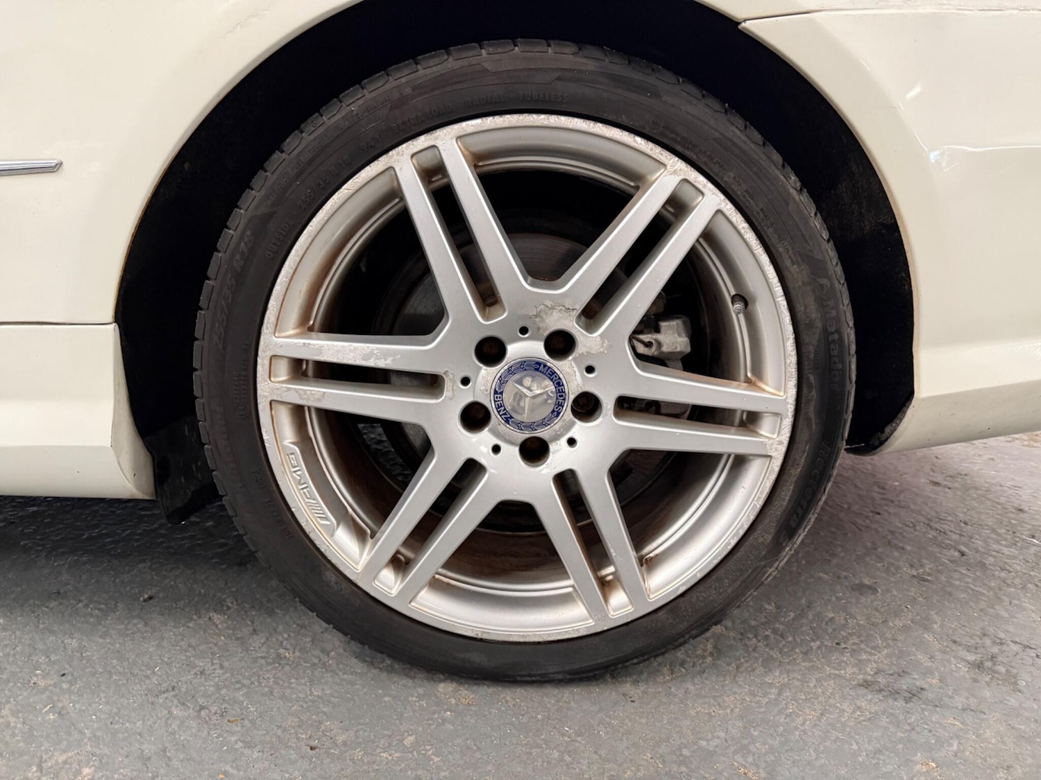 Used Mercedes-Benz E Class 2011 for sale - 76239588: Photo 23