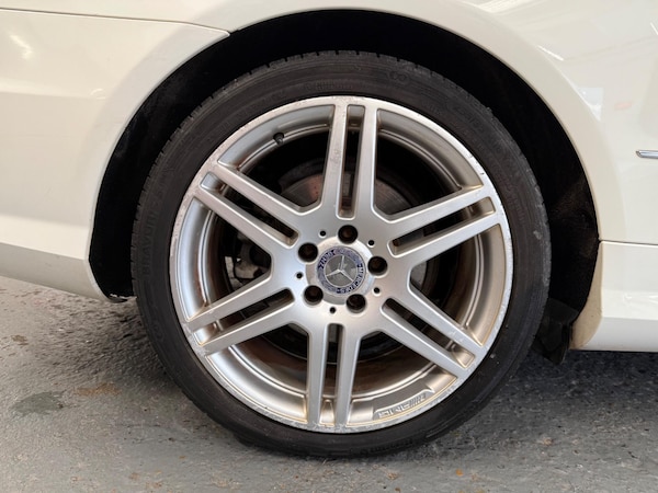 Used Mercedes-Benz E-Class 2011 for sale - 76239588: Photo 24