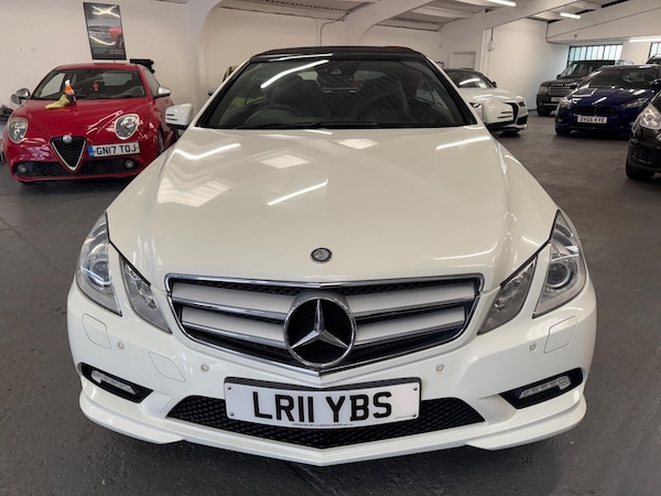 Used Mercedes-Benz E-Class 2011 for sale - 76239588: Photo 2