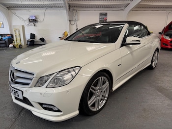 Used Mercedes-Benz E-Class 2011 for sale - 76239588: Photo 3