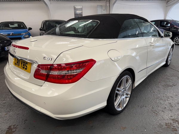 Used Mercedes-Benz E-Class 2011 for sale - 76239588: Photo 8