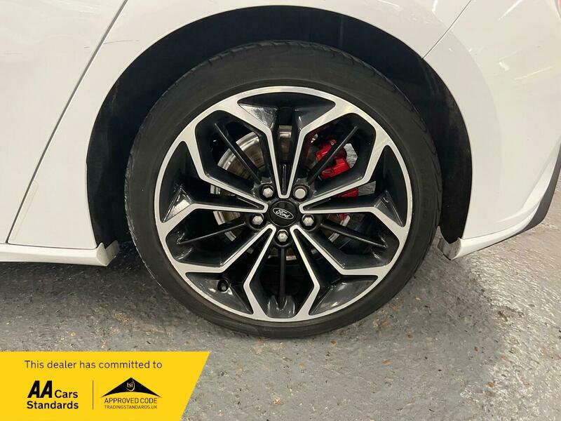 Used Ford Focus 2020 for sale - 76238604: Photo 25