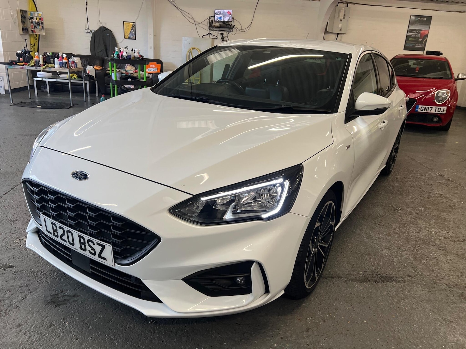 Used Ford Focus 2020 for sale - 76238604: Photo 3