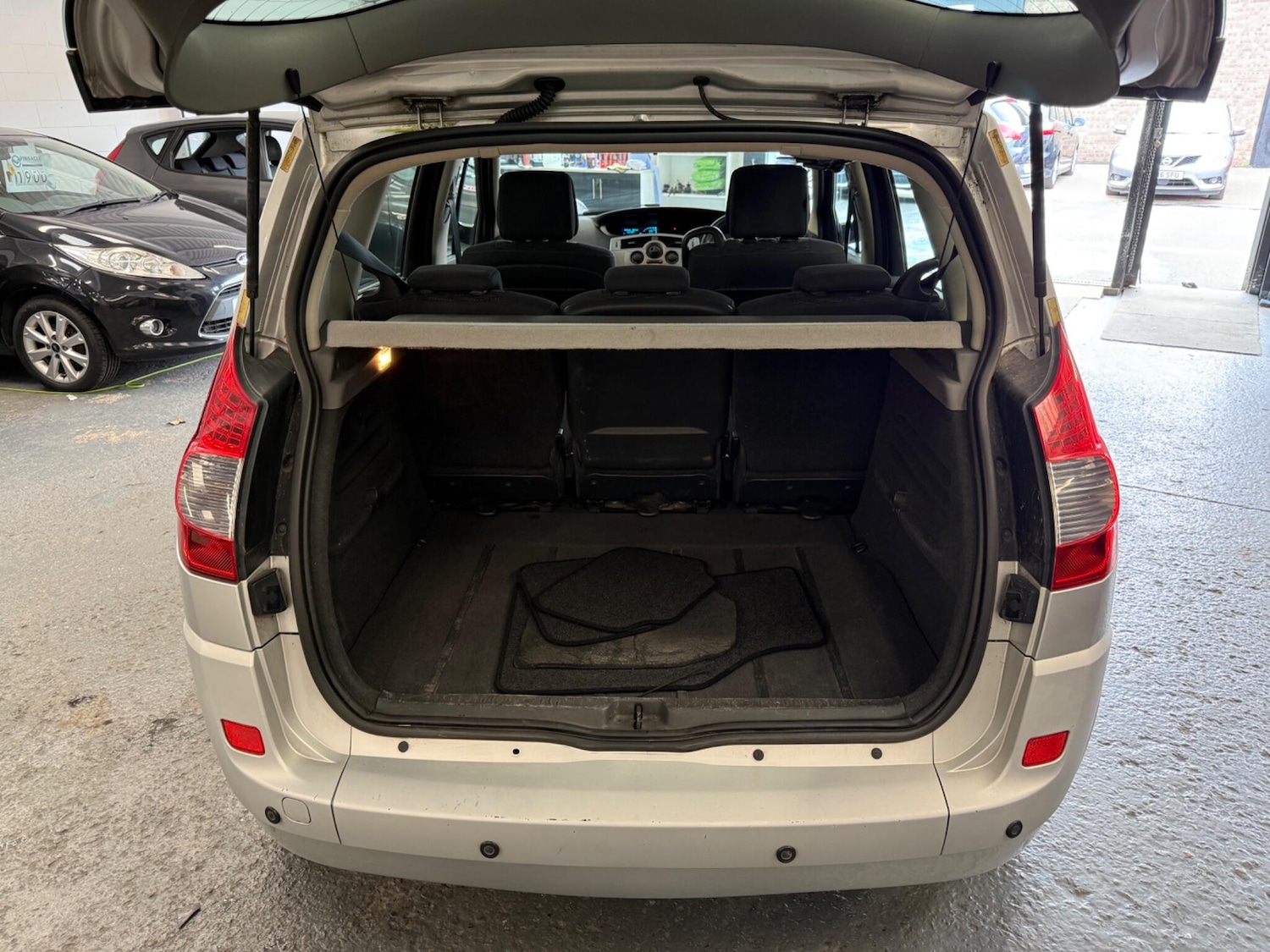 Vehicle 27