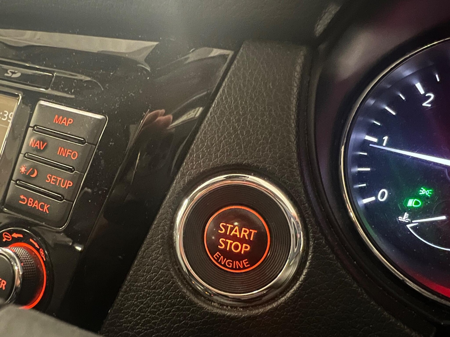 Used Nissan X-Trail 2015 for sale - 77305643: Photo 32