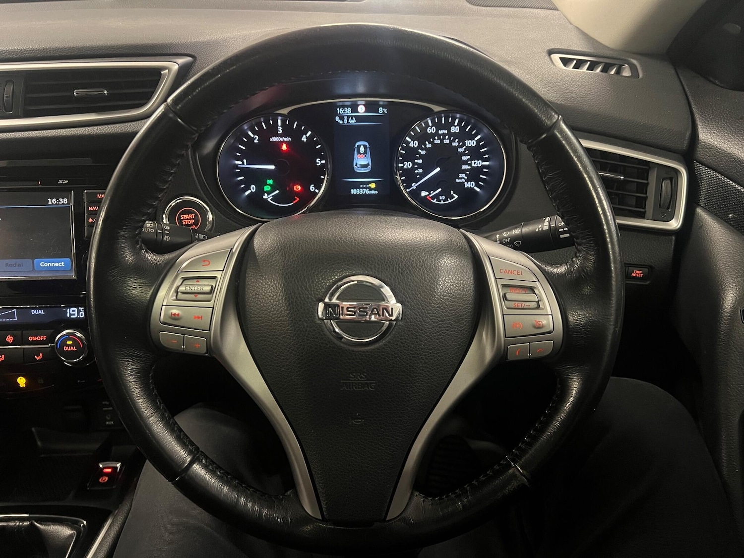 Used Nissan X-Trail 2015 for sale - 77305643: Photo 35