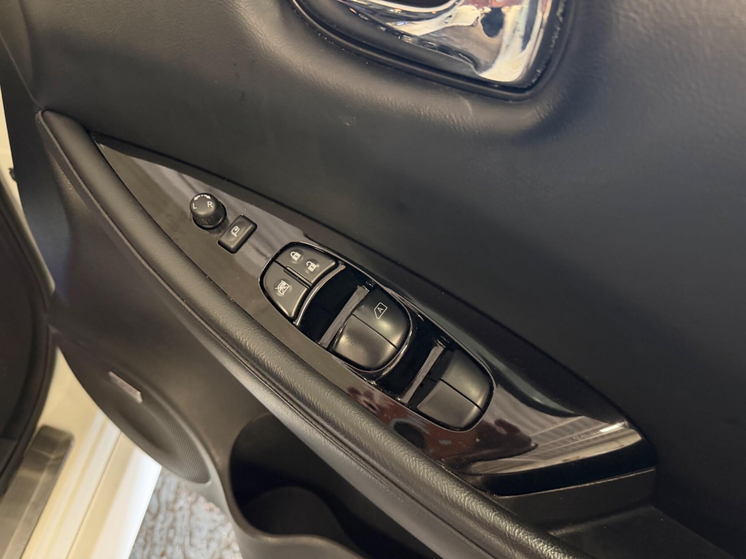 Used Nissan Leaf 2018 for sale - 77695770: Photo 18