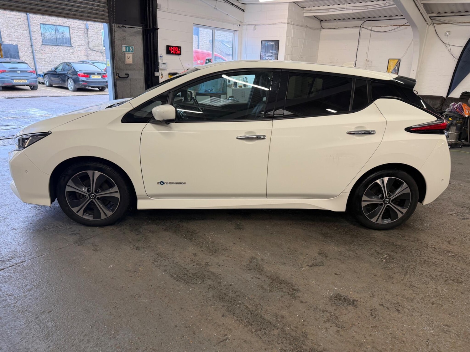 Used Nissan Leaf 2018 for sale - 77695770: Photo 4