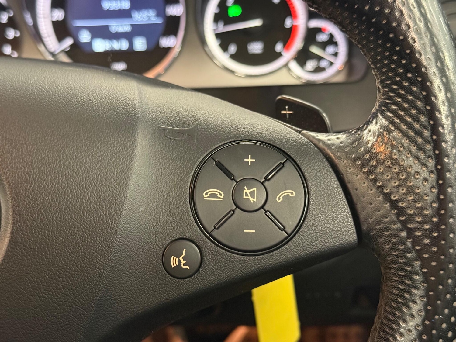 Used Mercedes-Benz E Class 2011 for sale - 76992994: Photo 13