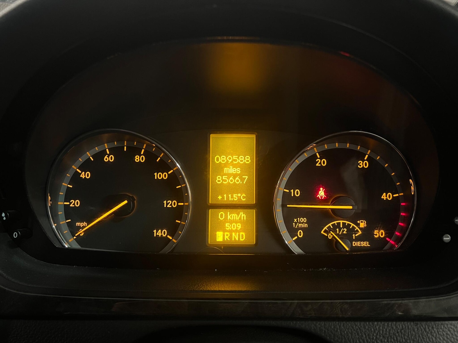 Used Mercedes-Benz Viano 2009 for sale - 76850325: Photo 17