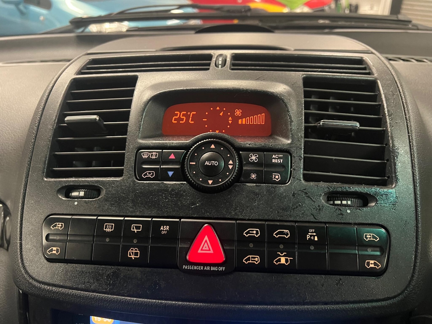 Used Mercedes-Benz Viano 2009 for sale - 76850325: Photo 21