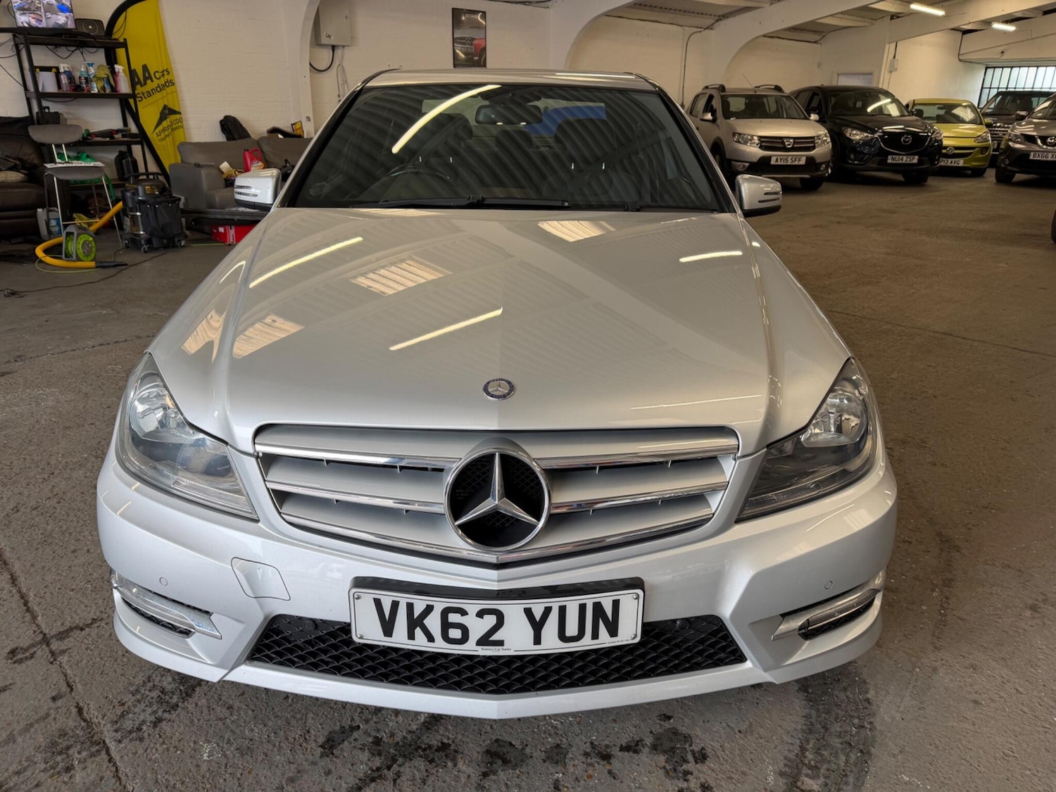 Used Mercedes-Benz C Class 2012 for sale - 78170452: Photo 2