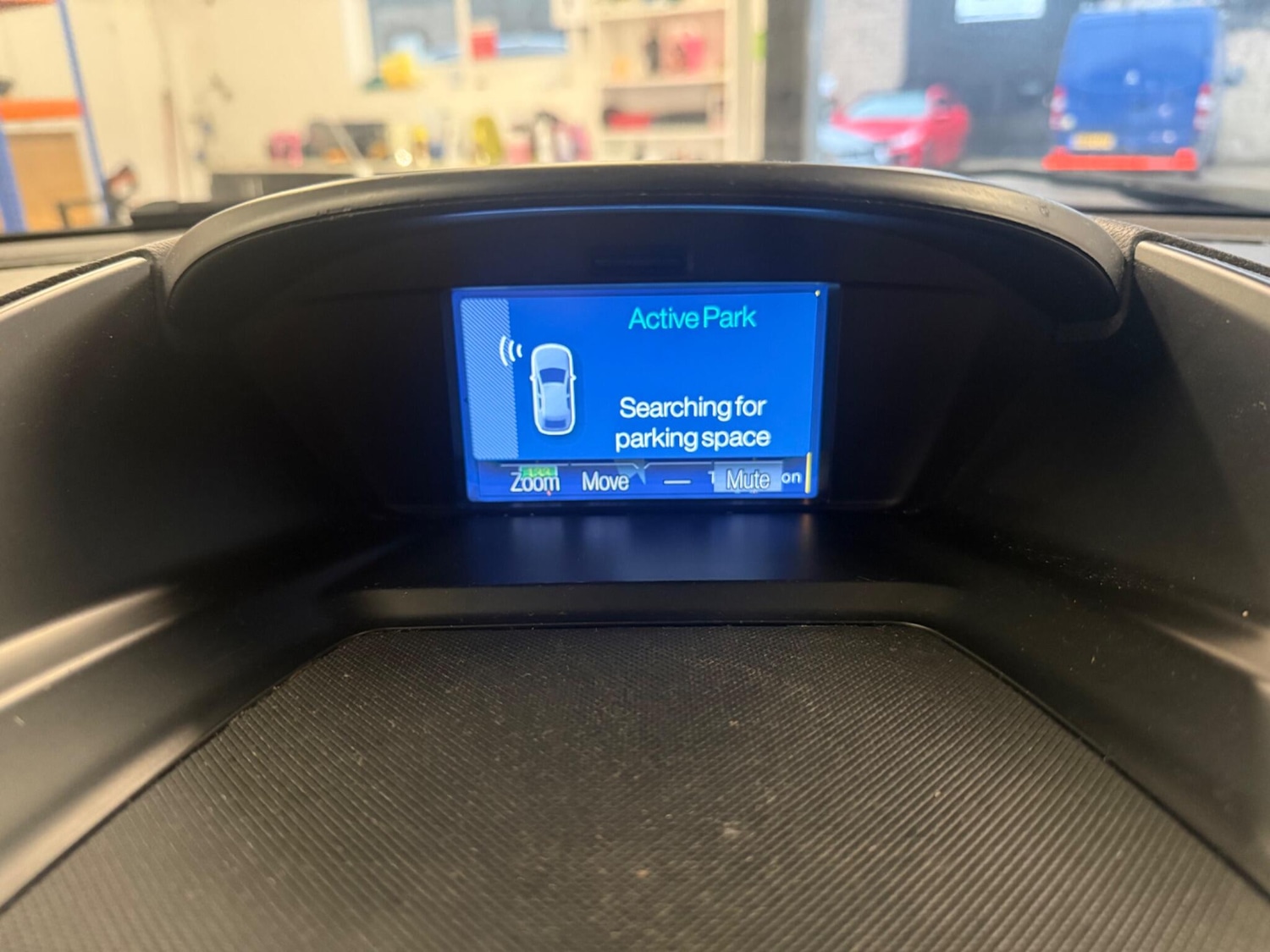 Used Ford Kuga 2015 for sale - 77784114: Photo 30