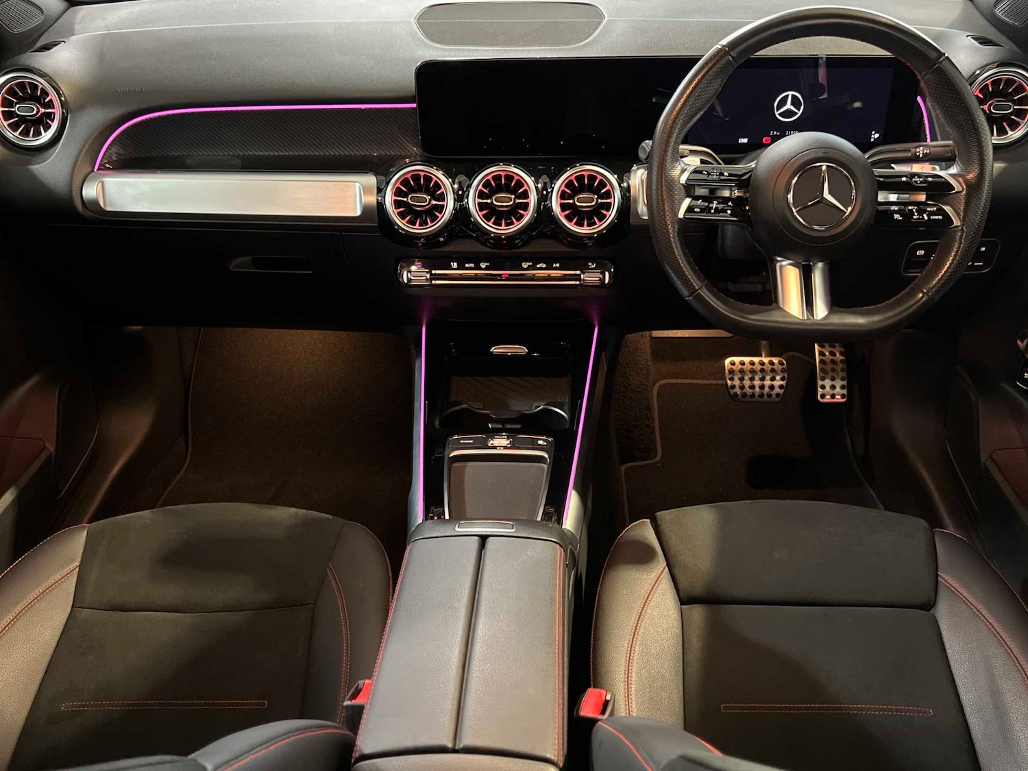 Used Mercedes-Benz GLB 2024 for sale - 76501831: Photo 3