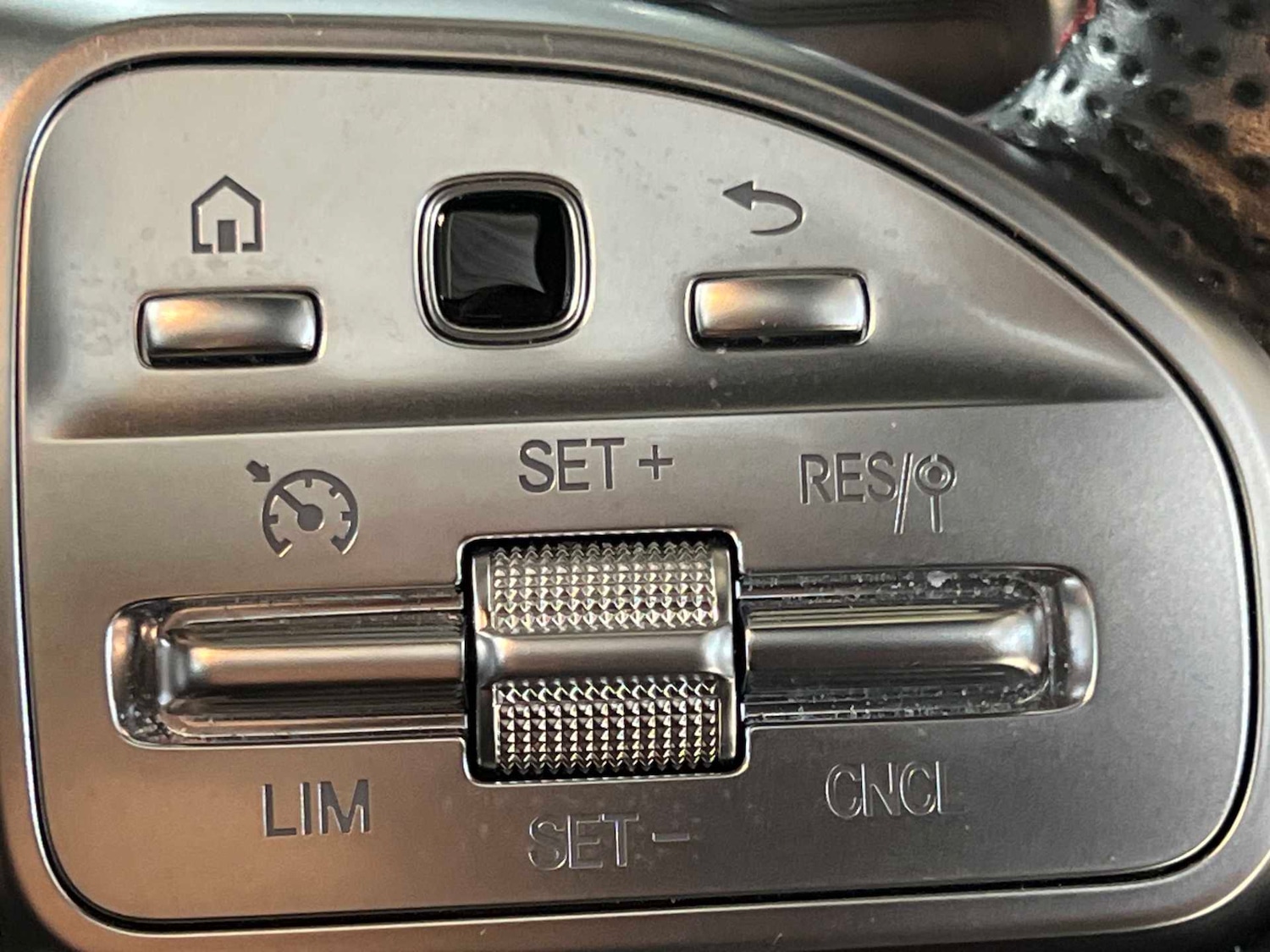 Used Mercedes-Benz GLA 2023 for sale - 76967727: Photo 32