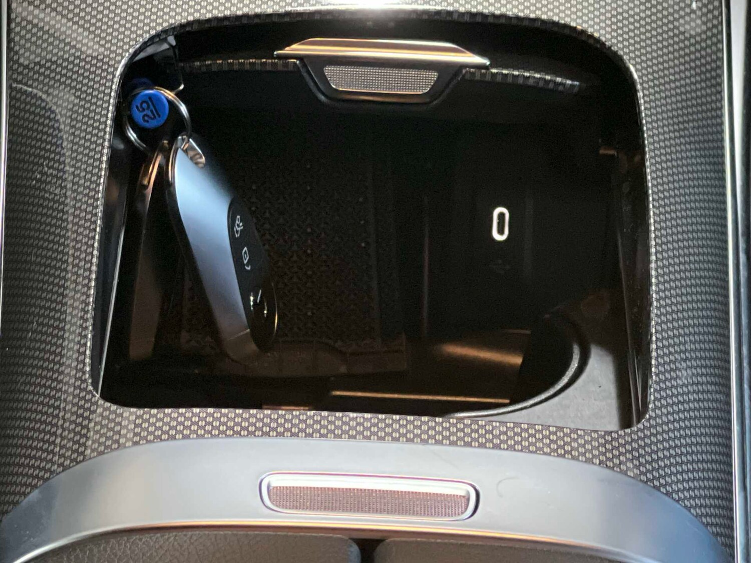 Used Mercedes-Benz GLC 2024 for sale - 77414594: Photo 19