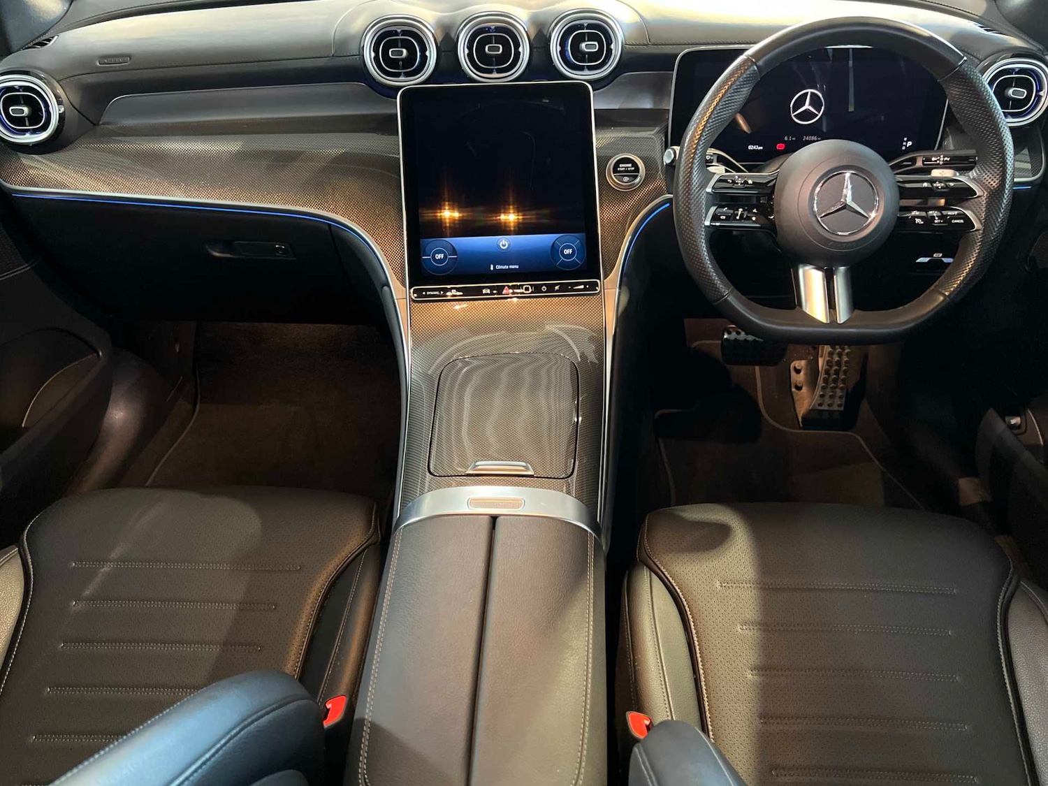 Used Mercedes-Benz GLC 2024 for sale - 77414594: Photo 3