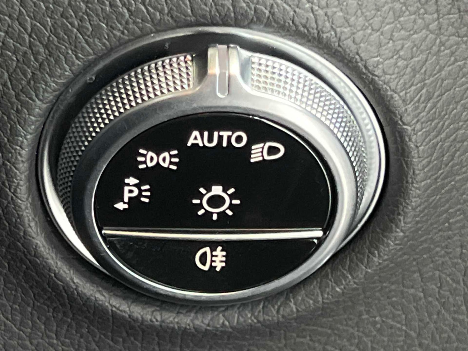 Used Mercedes-Benz GLC 2024 for sale - 77414594: Photo 33