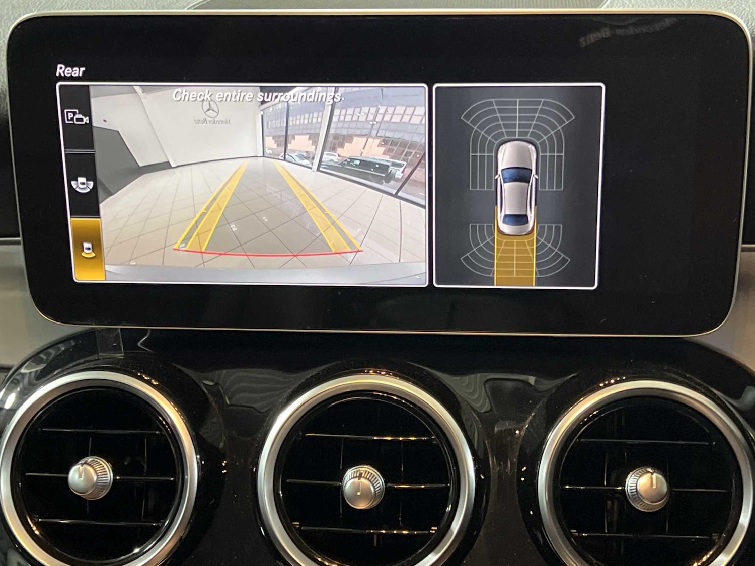 Used Mercedes-Benz C Class 2019 for sale - 76063309: Photo 4
