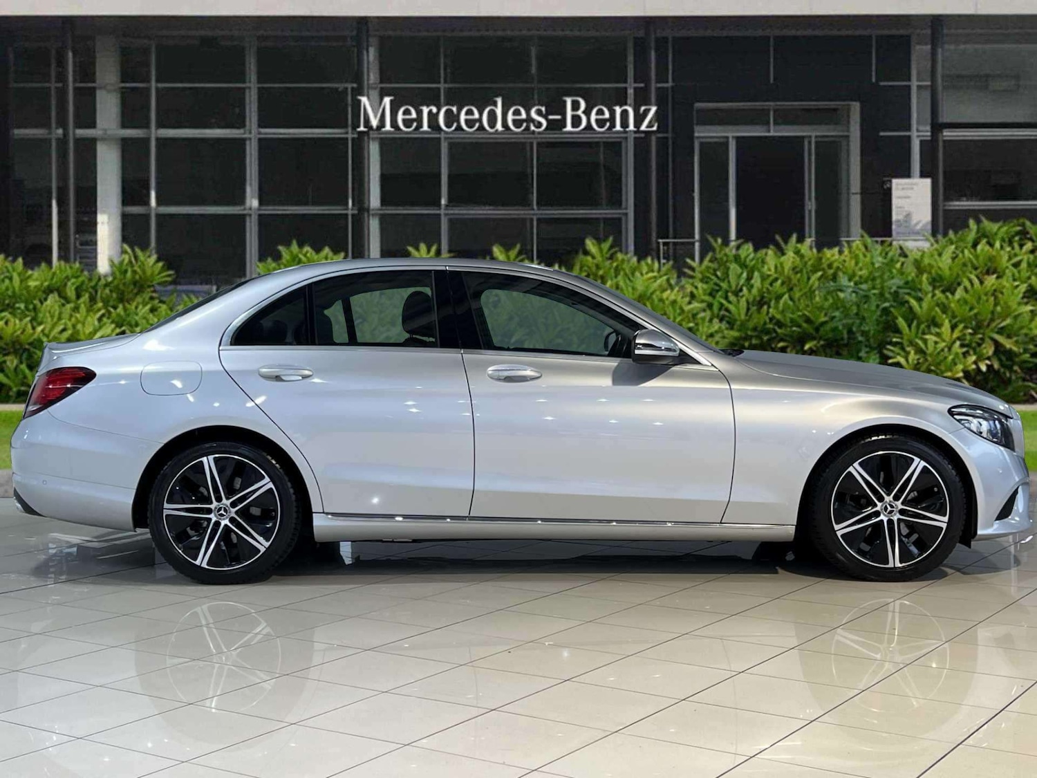 Used Mercedes-Benz C Class 2019 for sale - 76063309: Photo 5