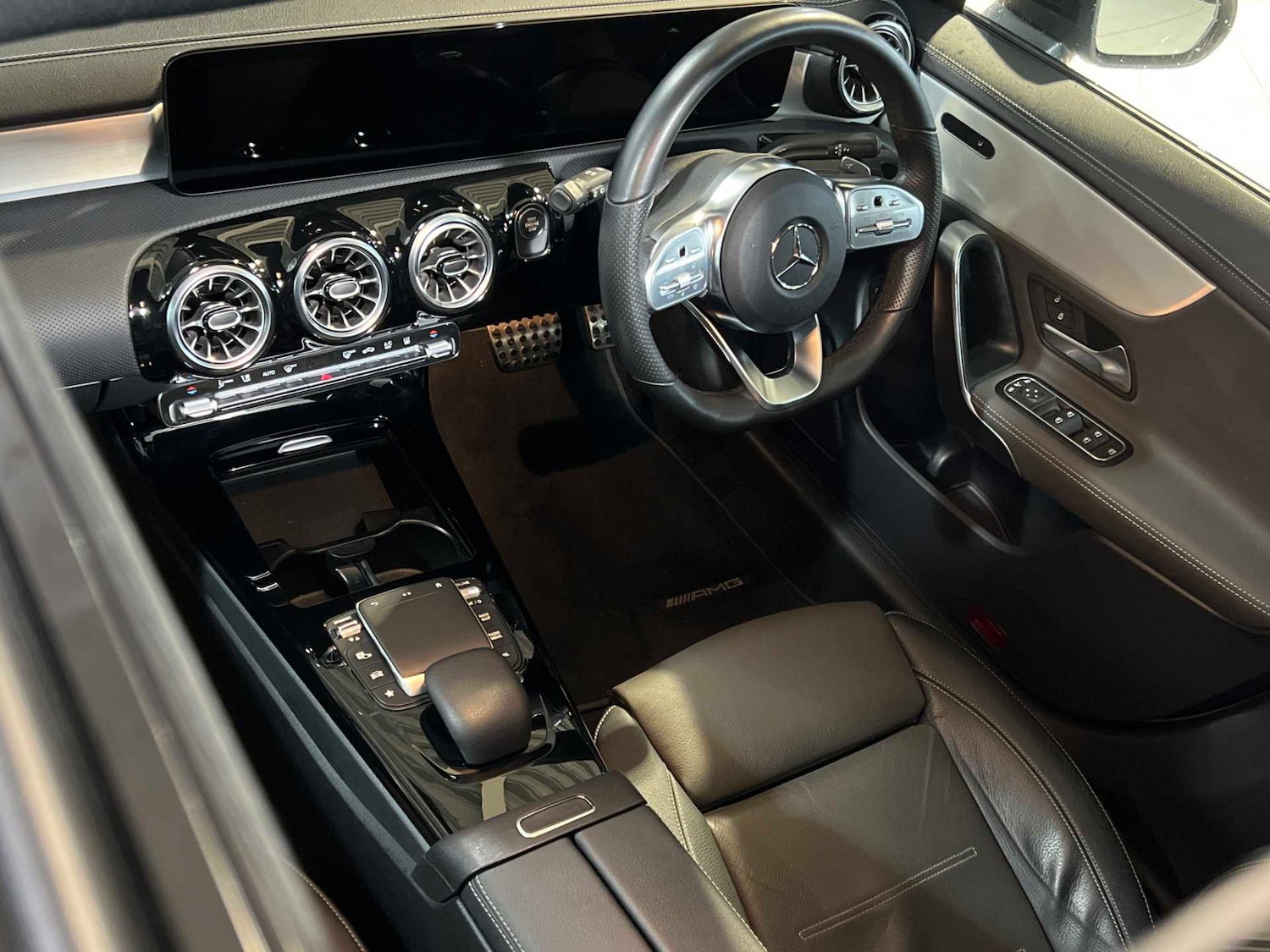 Used Mercedes-Benz CLA 2022 for sale - 76889858: Photo 4