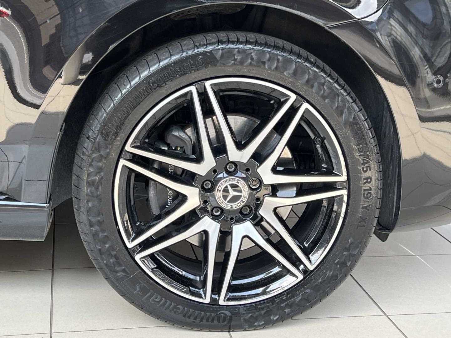 Used Mercedes-Benz V-Class 2023 for sale - 76156164: Photo 10