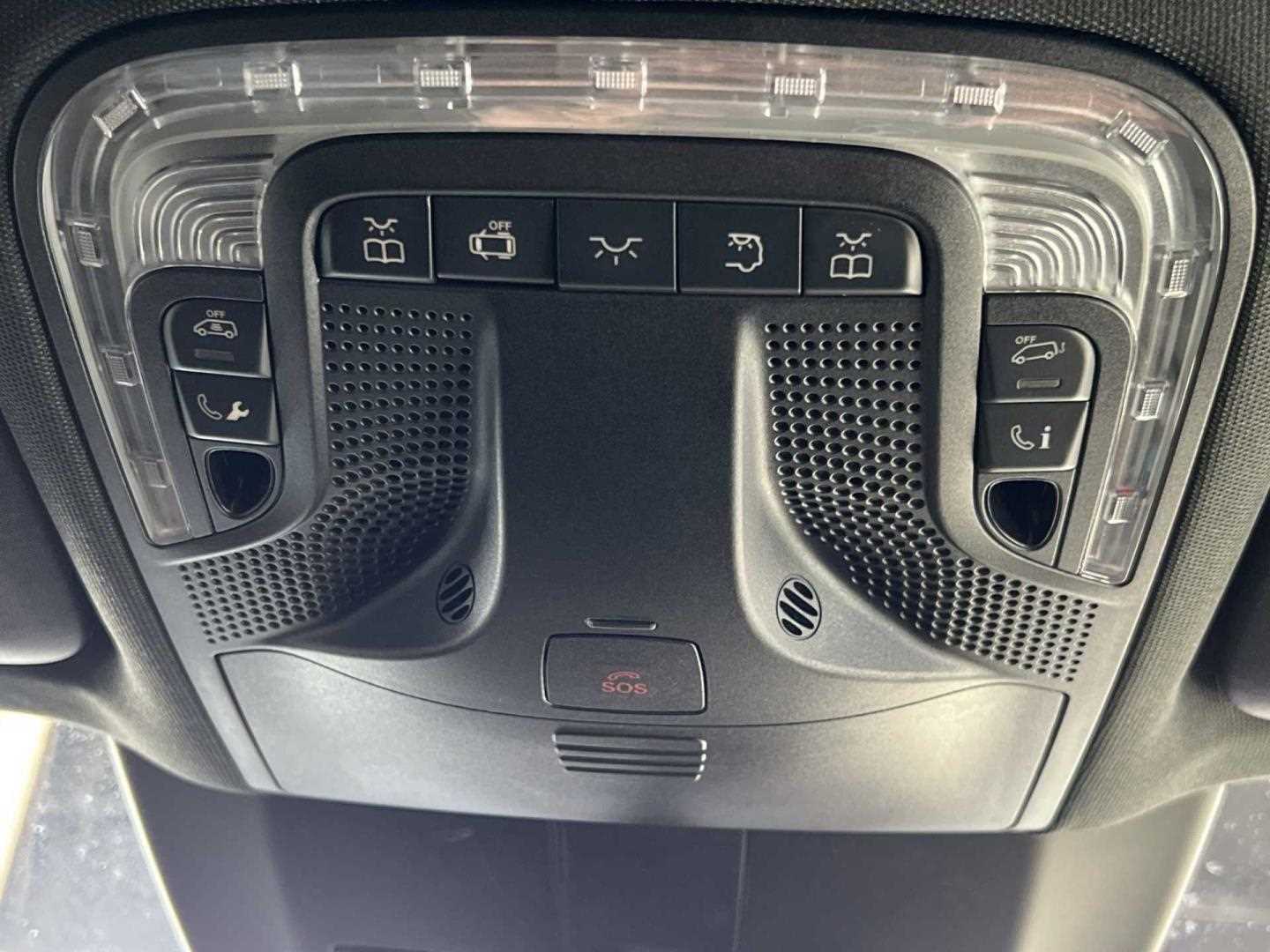 Used Mercedes-Benz V-Class 2023 for sale - 76156164: Photo 27
