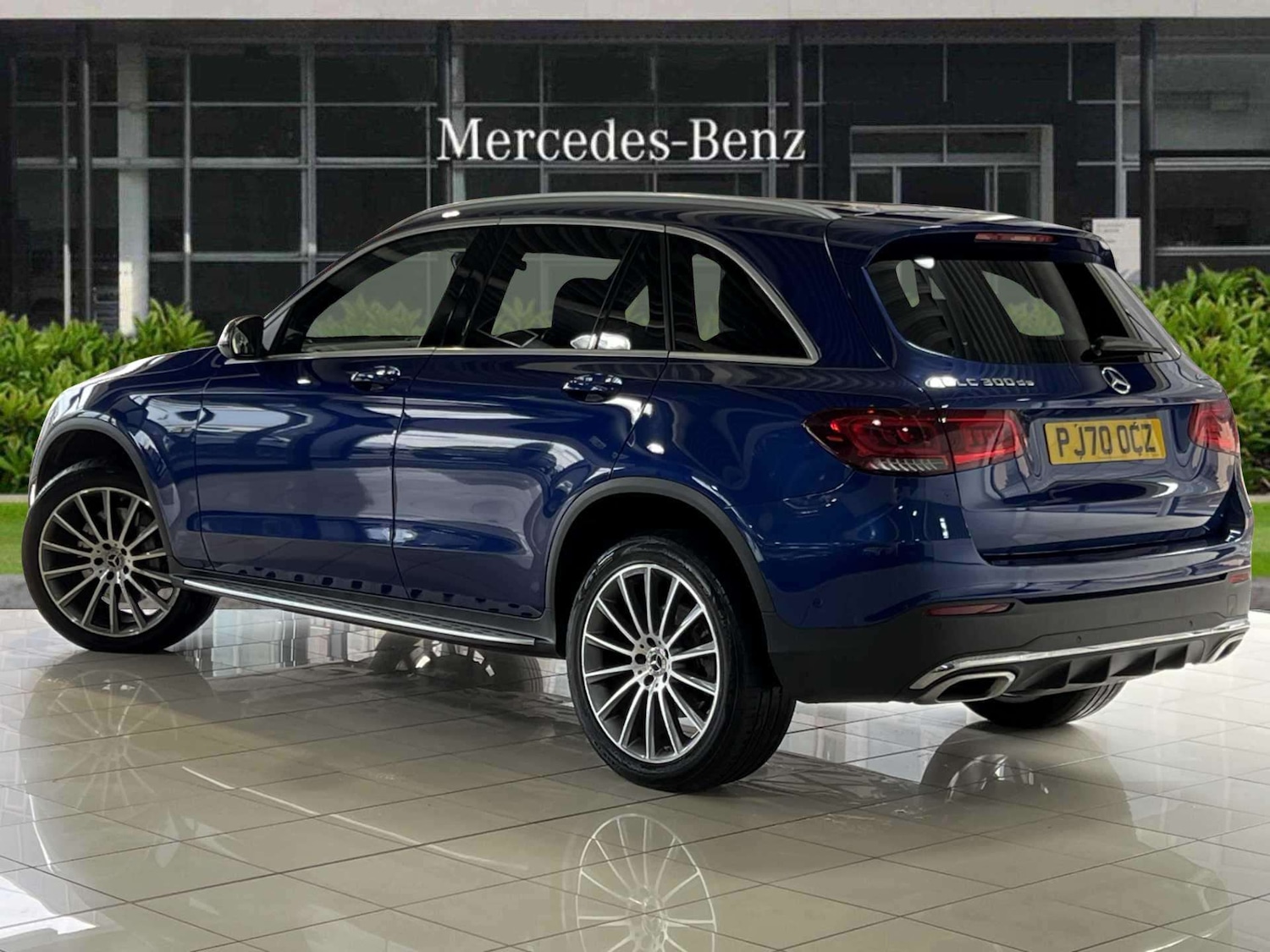Used Mercedes-Benz GLC 2020 for sale - 76125871: Photo 2