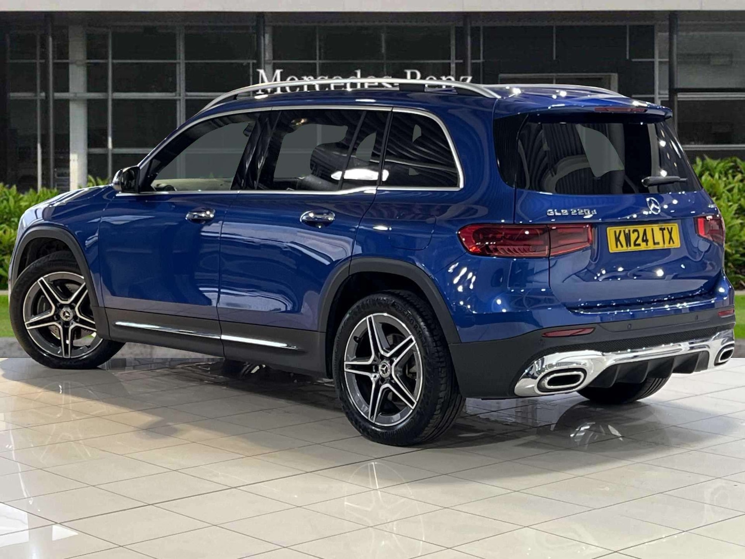 Used Mercedes-Benz GLB 2024 for sale - 77270221: Photo 2