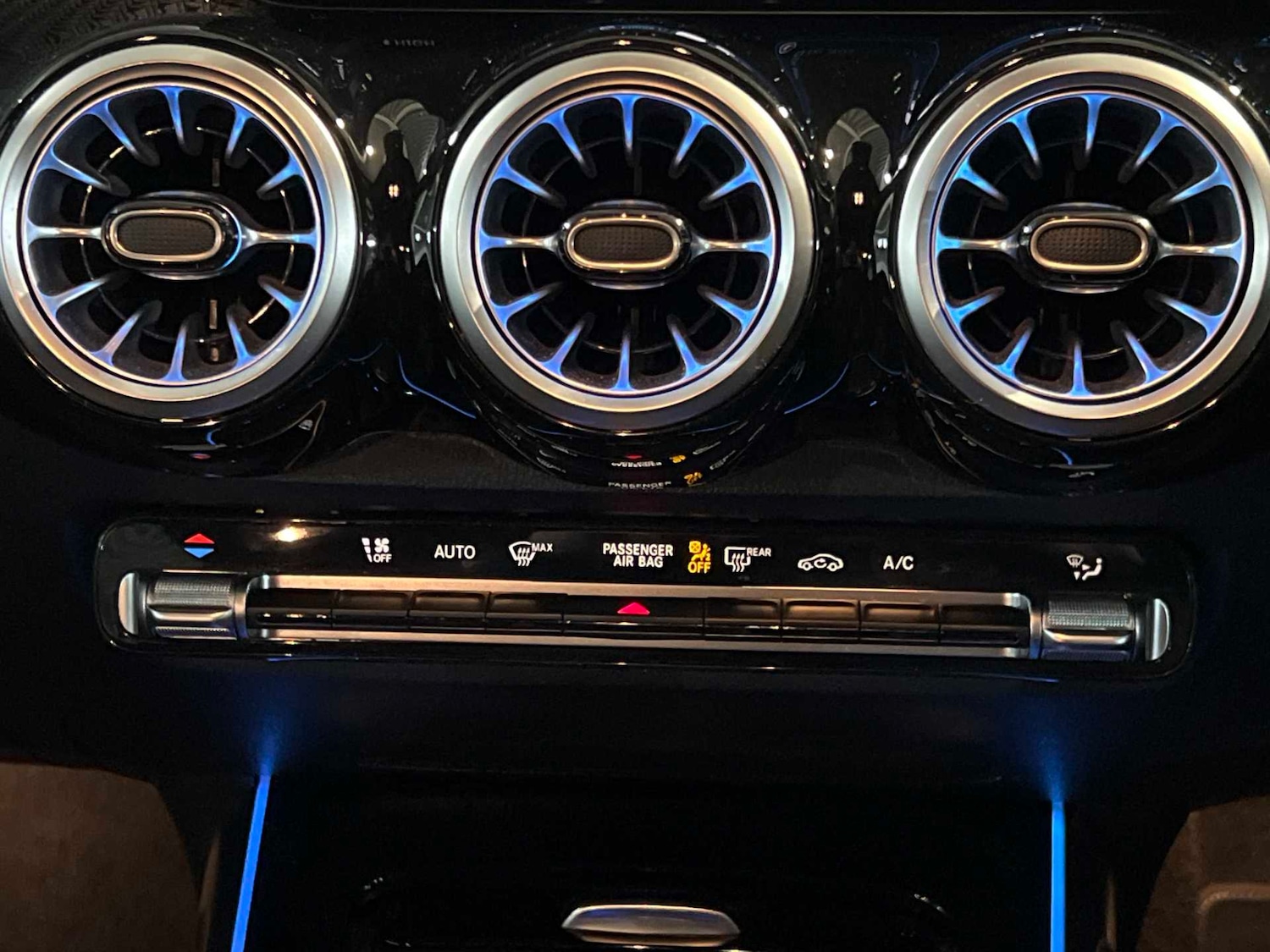 Used Mercedes-Benz GLB 2024 for sale - 77270221: Photo 22