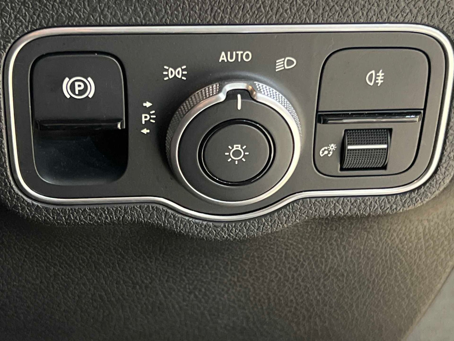 Used Mercedes-Benz GLB 2024 for sale - 77270221: Photo 23