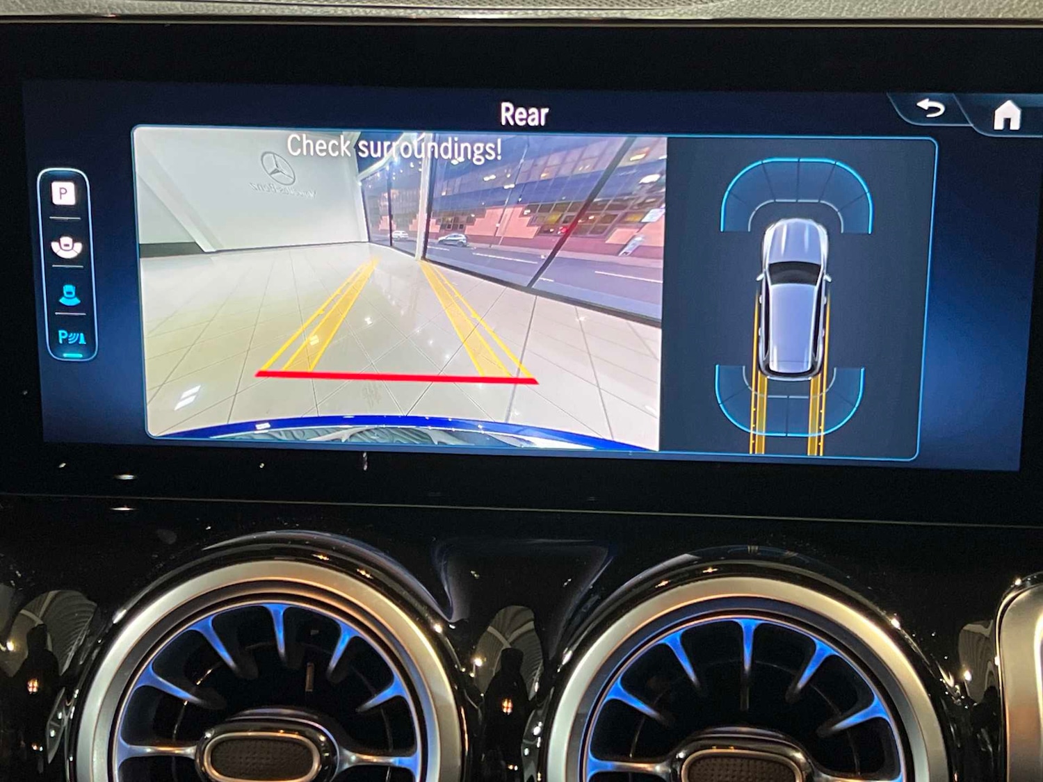 Used Mercedes-Benz GLB 2024 for sale - 77270221: Photo 4