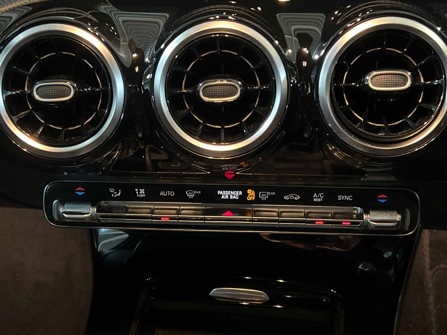 Used Mercedes-Benz A-Class 2019 for sale - 76460327: Photo 21