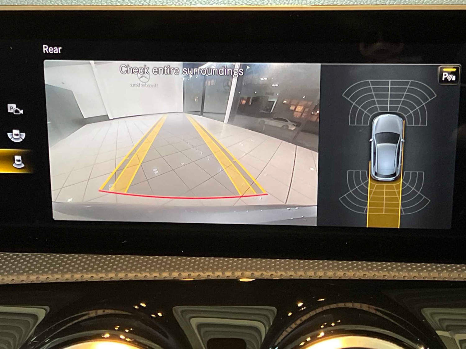 Used Mercedes-Benz A-Class 2019 for sale - 76460327: Photo 4