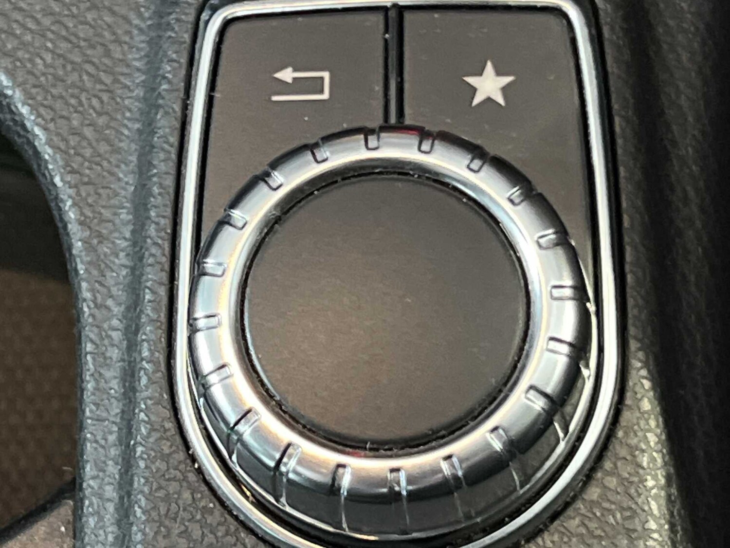 Used Mercedes-Benz GLA 2019 for sale - 76034692: Photo 29