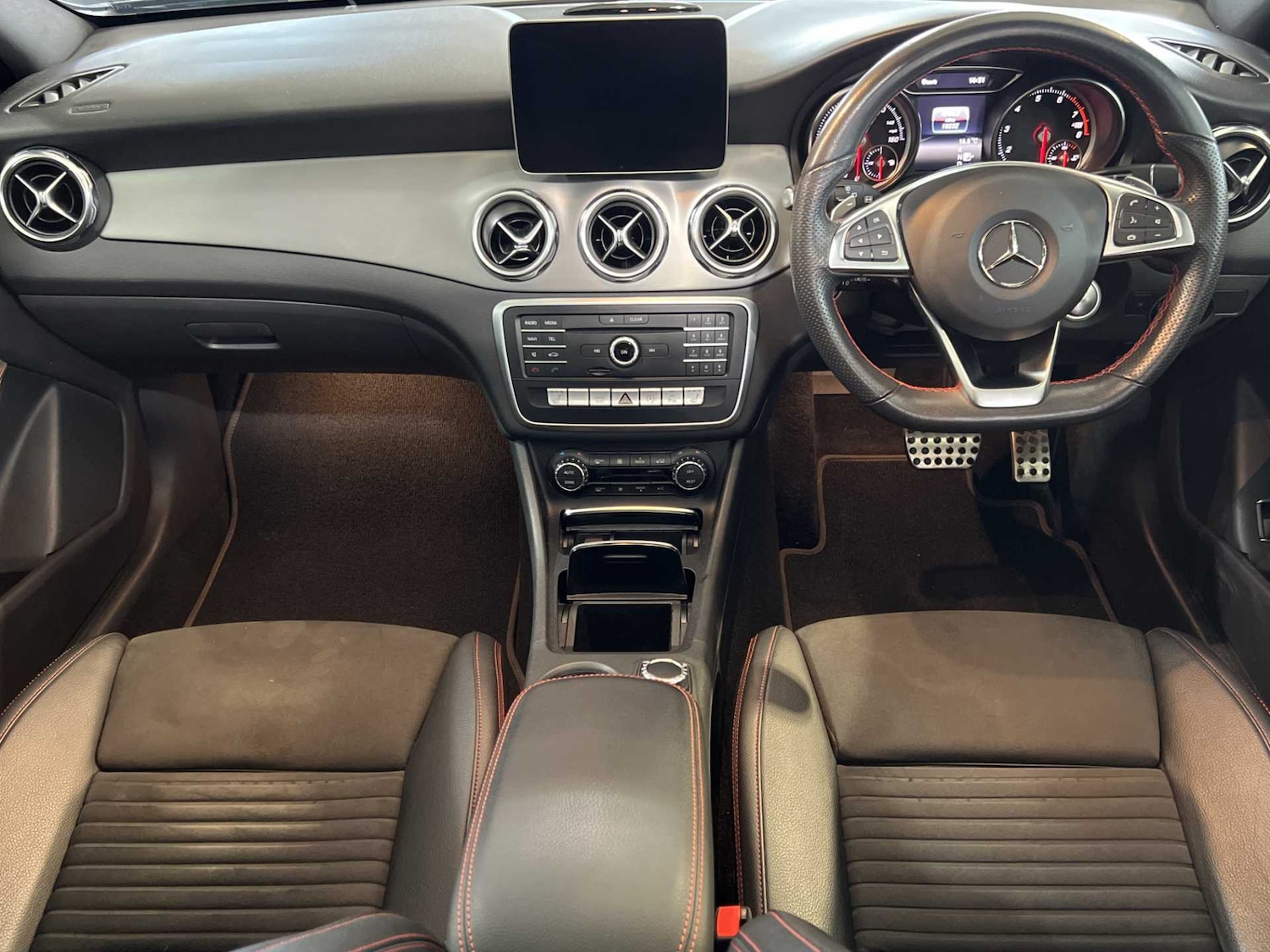 Used Mercedes-Benz GLA 2019 for sale - 76034692: Photo 3